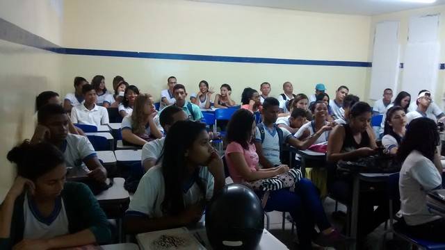 Saúde Ambiental - Os perigos dos Agrotóxicos. Escola Adelina Almeida. Petrolina-PE. 10-03-2016
