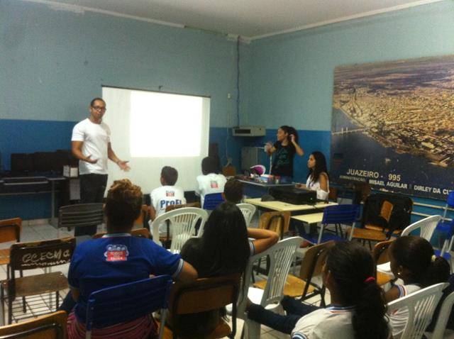 Saúde Ambiental. Plantas Medicinais. Escola Helena Celestino Magalhães. Juazeiro-BA. 19-10-2016