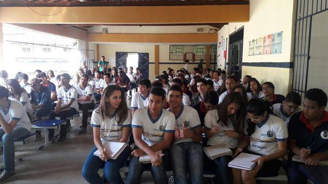 Atividades de Saúde Ambiental. Higiene do Meio. Escola Humberto Soares. Petrolina-PE. 24-08-2016