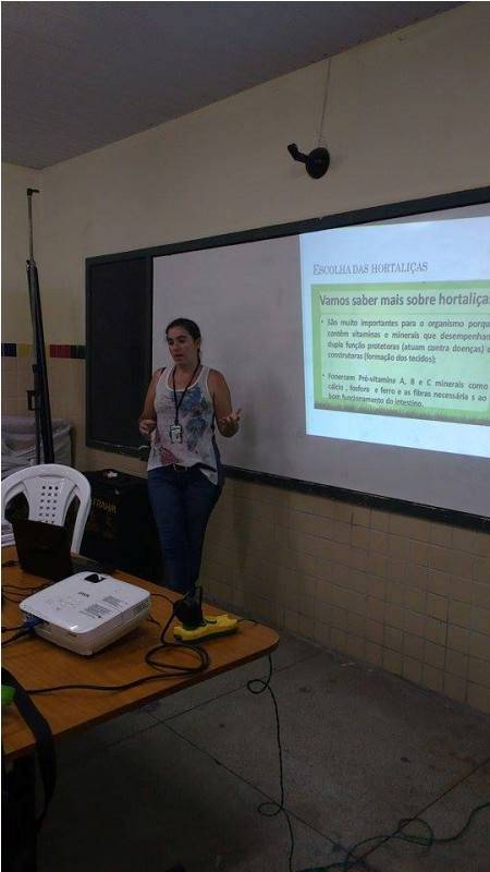 Atividade de reciclagem, coleta seletiva e hortas agroecológicas - Escola Estadual Gercino Coelho - Petrolina-PE - 29.10.15