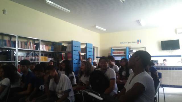 Atividades de Saúde Ambiental. Escola Dom Malan. Petrolina-PE. 11-04-2016