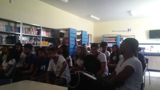Atividades de Saúde Ambiental. Escola Dom Malan. Petrolina-PE. 11-04-2016