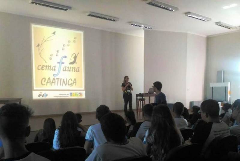 Visita Técnica ao CEMAFAUNA/UNIVASF. Escola Jornalista João Ferreira Gomes. Petrolina-PE. 09/05/2017.