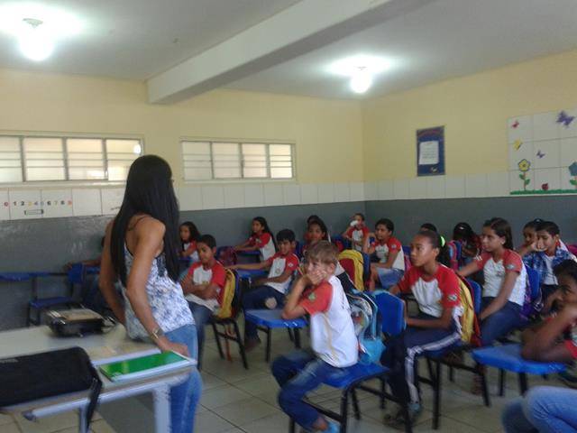 Atividades de Coleta Seletiva. Escola Argemiro JosÃ© da Cruz. Juazeiro-BA. 21-07-2016