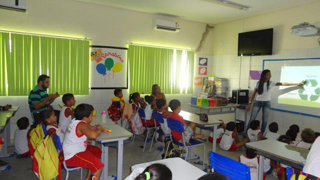Atividades de Coleta Seletiva. Escola Iracema Pereira da Paixão. Juazeiro-BA. 22-07-2016 (4)