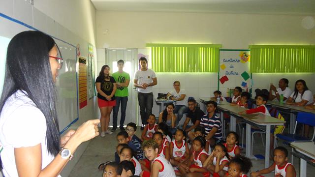 Atividades de Coleta Seletiva. Escola Iracema Pereira da Paixão. Juazeiro-BA. 22-07-2016 (5)