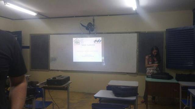 Saúde Ambiental - Combate ao Aedes aegypti. Escola João Barracão. Petrolina-PE. 19-05-2016
