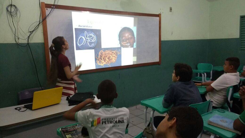 Atividades de Saúde Ambiental. Escola Eliete Araújo. Petrolina-PE. 30-09-2016