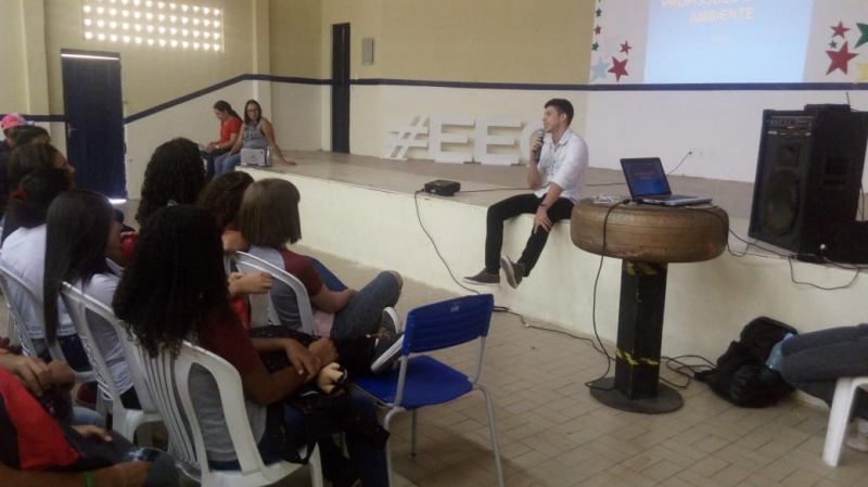 Atividade das Profissões foi no dia 17.08 com 100 alunos da Escola Estadual Eduardo Coelho, em Petrolina (PE).