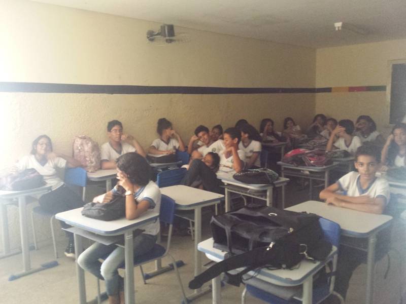 Atividade sobre arborização - Escola Paes Barreto - Petrolina-PE - 27.11.15