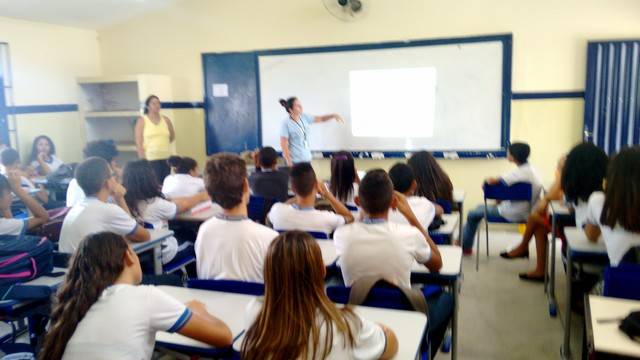 Atividade de hortas agroecológicas - Escola Pacífico da Luz - Petrolina-PE - 04.03.16