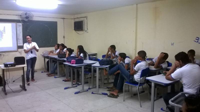 Atividade sobre coleta seletiva - Escola Joao Batista - Petrolina-PE - 28.10.15