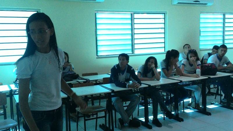 Atividade sobre coleta seletiva -  Escola Marechal Antônio Alves Filho (EMAAF) - Petrolina-PE - 03.11.15