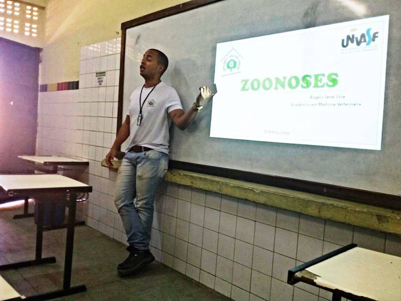 Atividade sobre zoonoses - Escola Professor Simão Amorim Durando - Petrolina-PE - 23.11.15