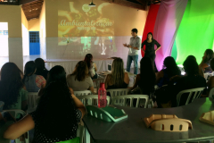 PROFESSORES PARTICIPAM DE AMBIENTALIZAÇÃO DO PEV 