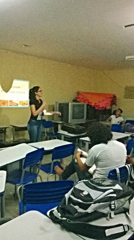 Atividade sobre alimentacão saudável - Escola João Batista dos Santos- Petrolina-PE - 18.11.15