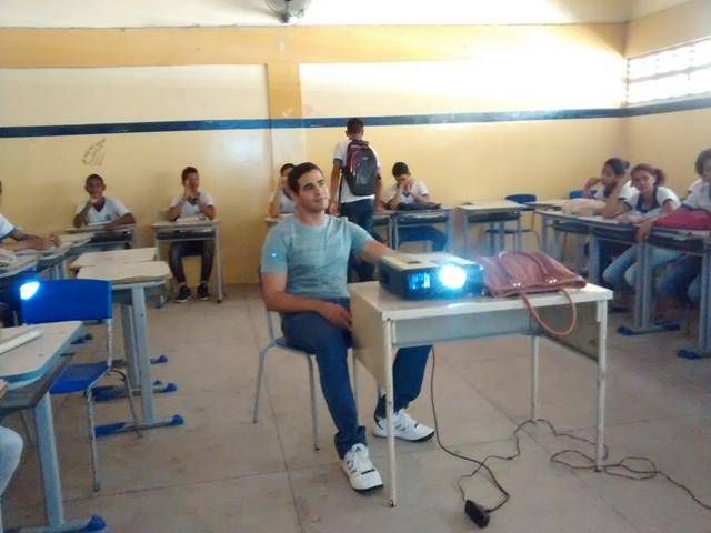 Atividades de Arborização. Escola Joaquim André. Petrolina-PE. 23-11-2016